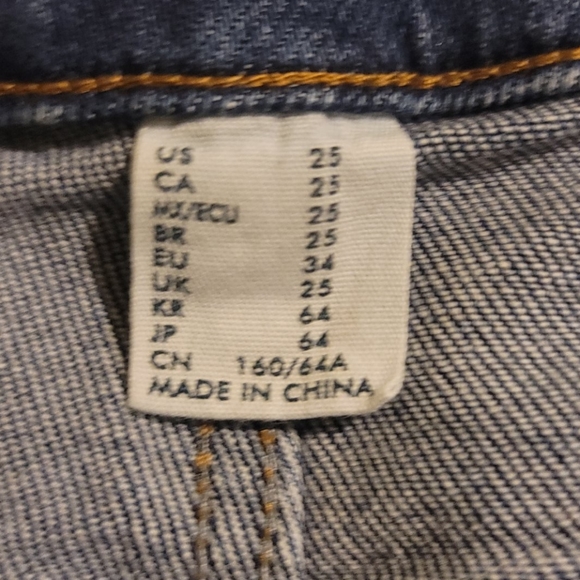 Women's Forever 21 button fly jeans - Picture 8 of 9